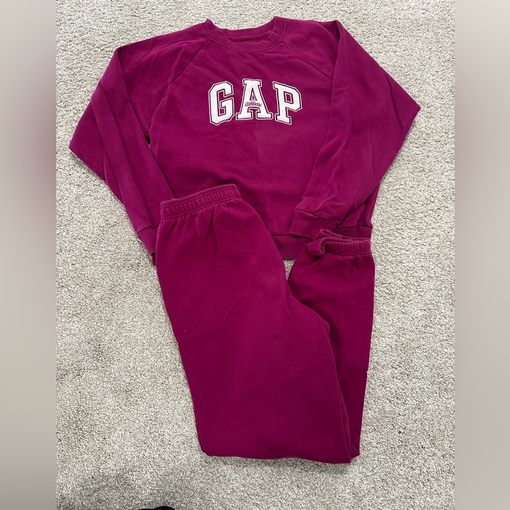 GAP womens fuchsia Sweatpants and Top Set